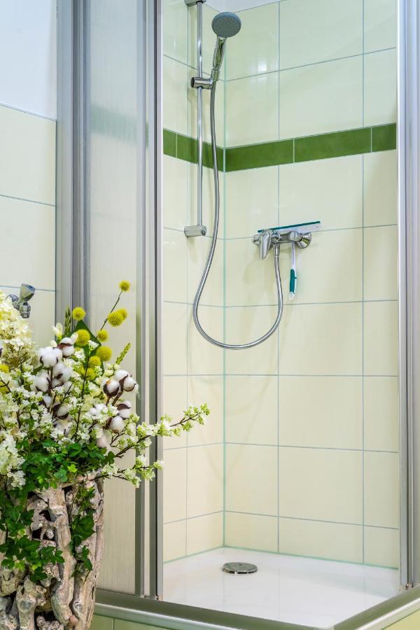 Komfortable Ferienwohnung In Halle Halle  Екстер'єр фото